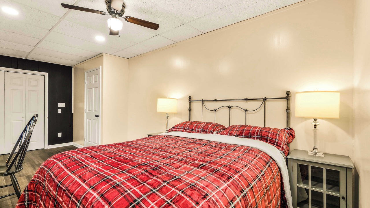 Photo of Bedroom in McGaheysville