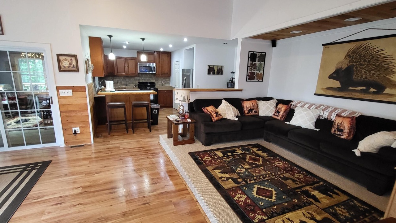 Photo of Livingroom in Northville