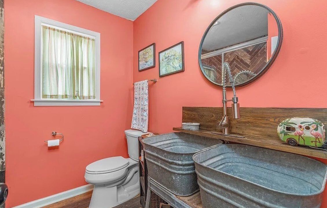 Photo of Bathroom in Titus
