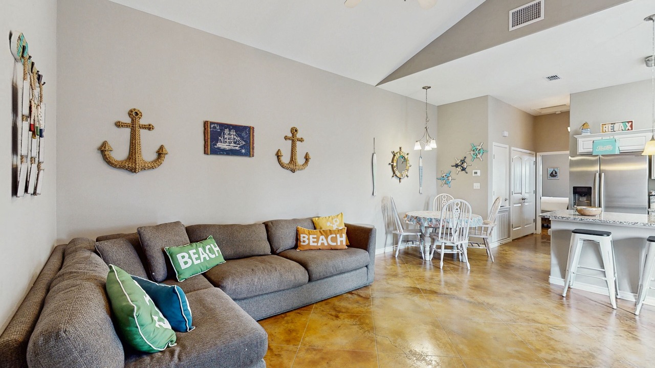 Photo of Livingroom in Corpus Christi