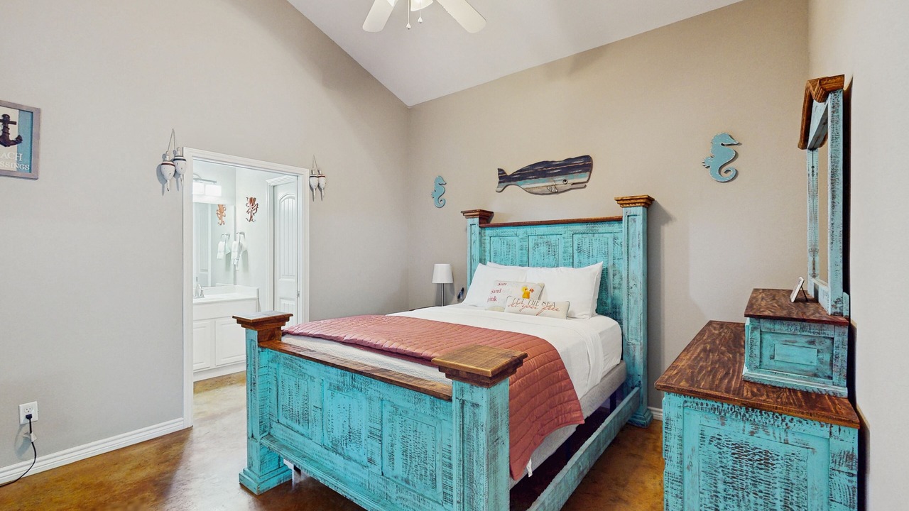 Photo of Bedroom in Corpus Christi
