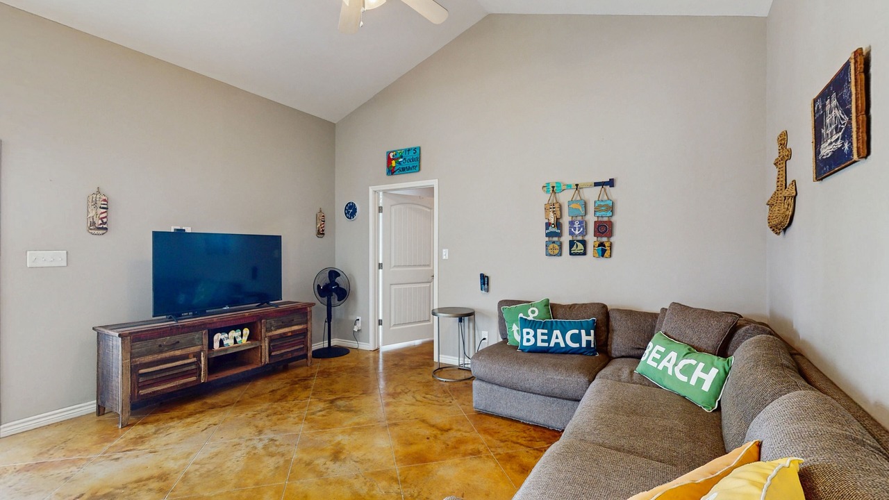 Photo of Livingroom in Corpus Christi