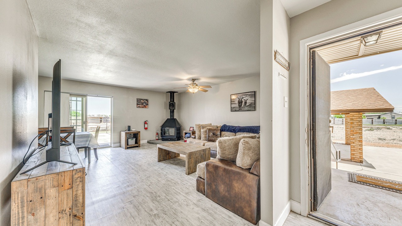 Photo of Livingroom in Roswell