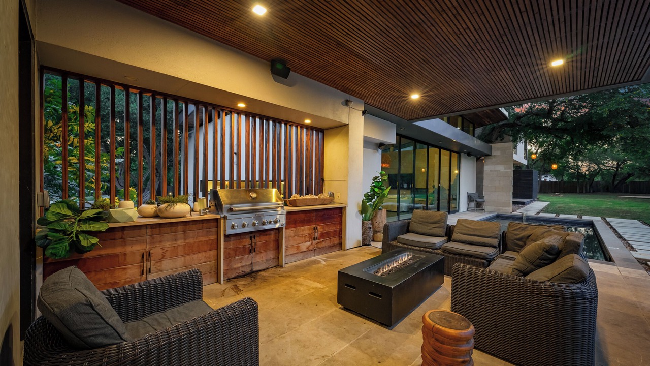 Photo of Patio Balcony in Parker Lane