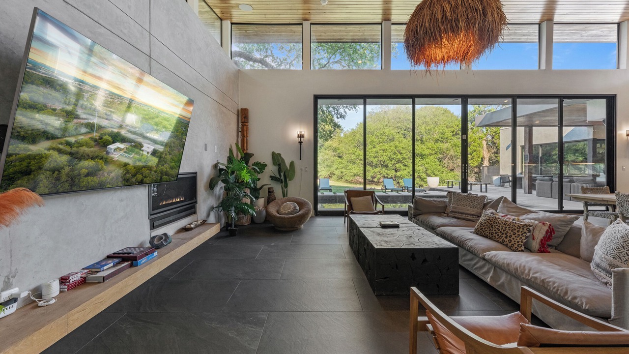 Photo of Livingroom in Parker Lane