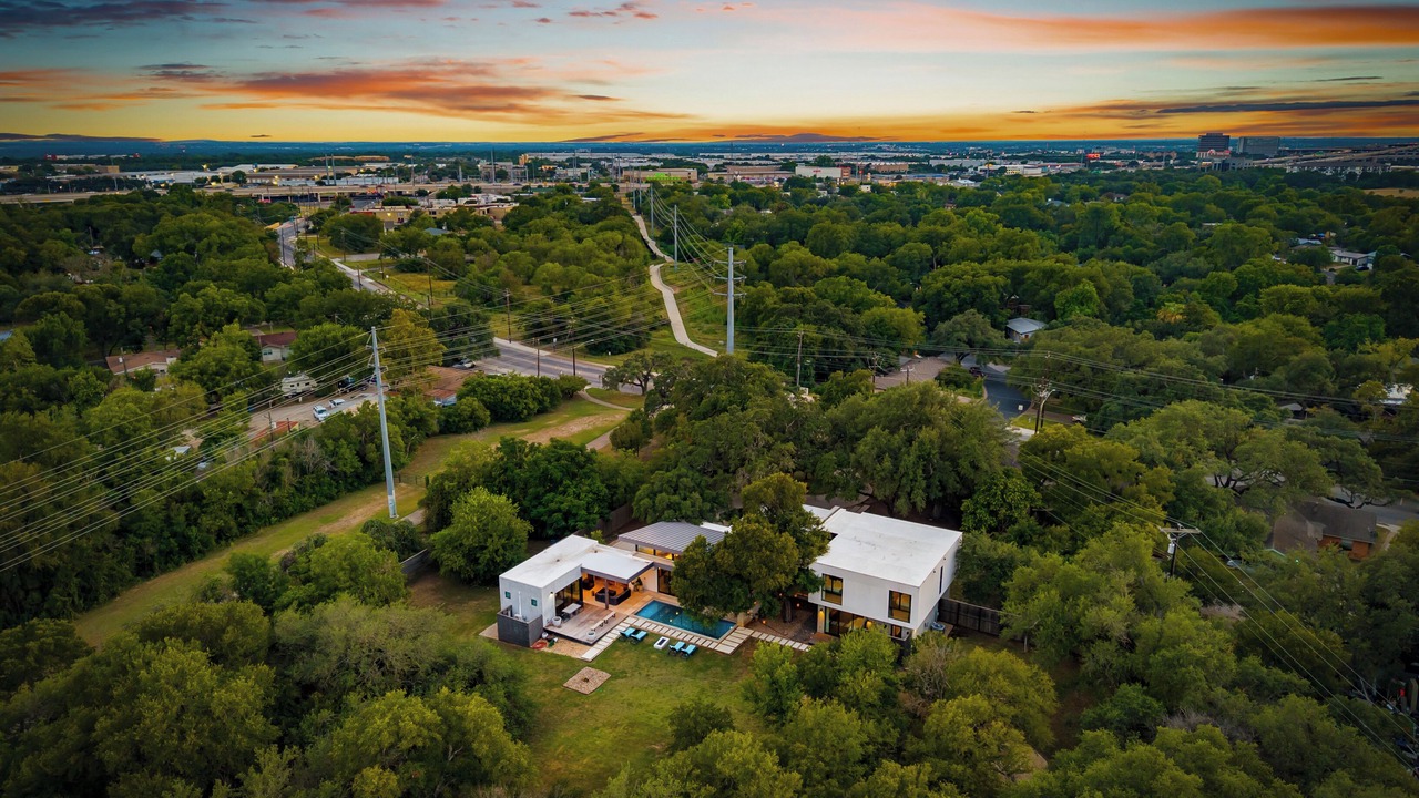 Photo of Outdoor in Parker Lane