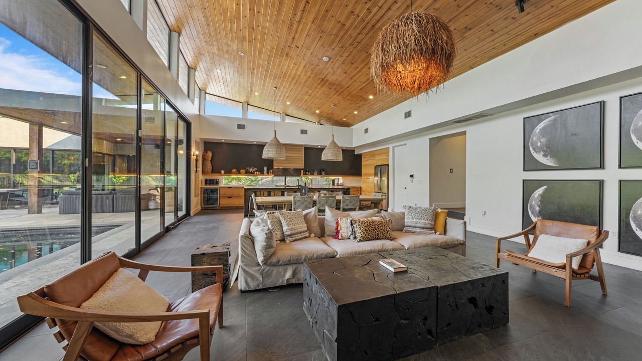 Photo of Livingroom in Parker Lane