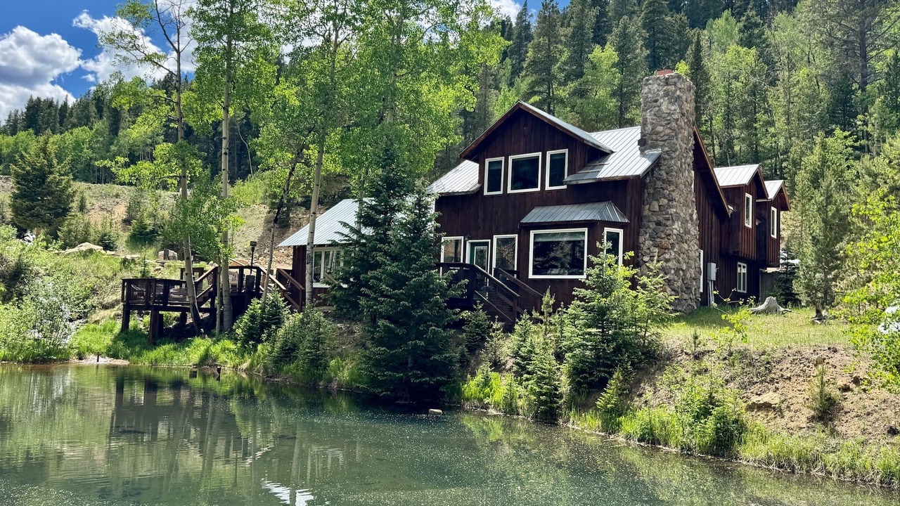 Photo of Outdoor in Black Hawk