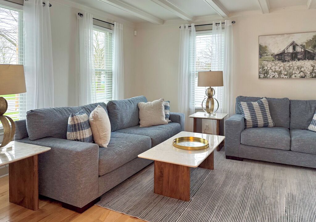 Photo of Livingroom in Sherrill