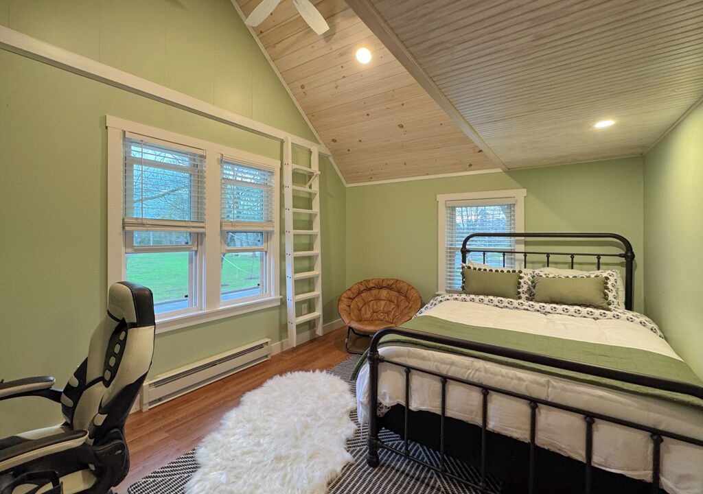 Photo of Bedroom in Sherrill