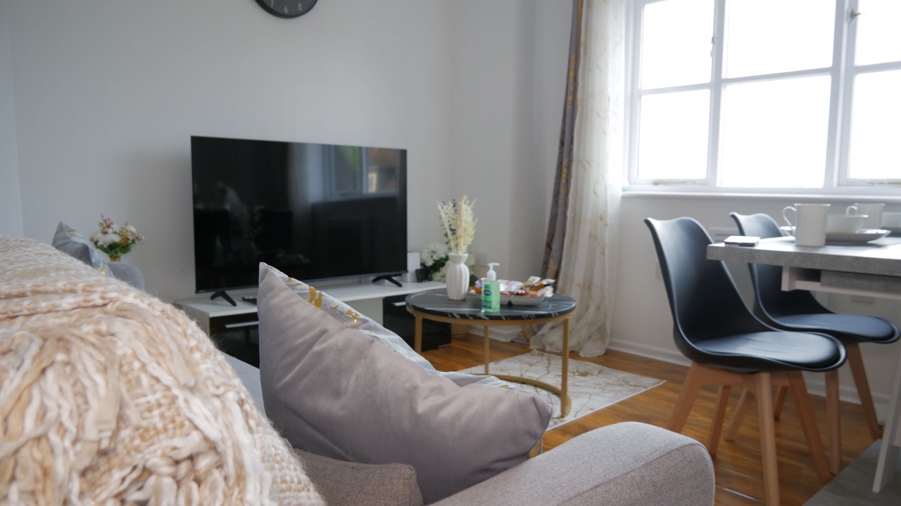 Photo of Livingroom in Bletchley