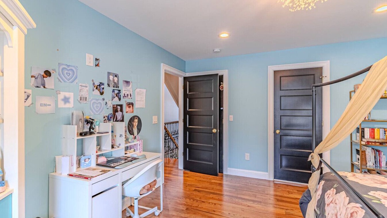 Photo of Bedroom in Maywood