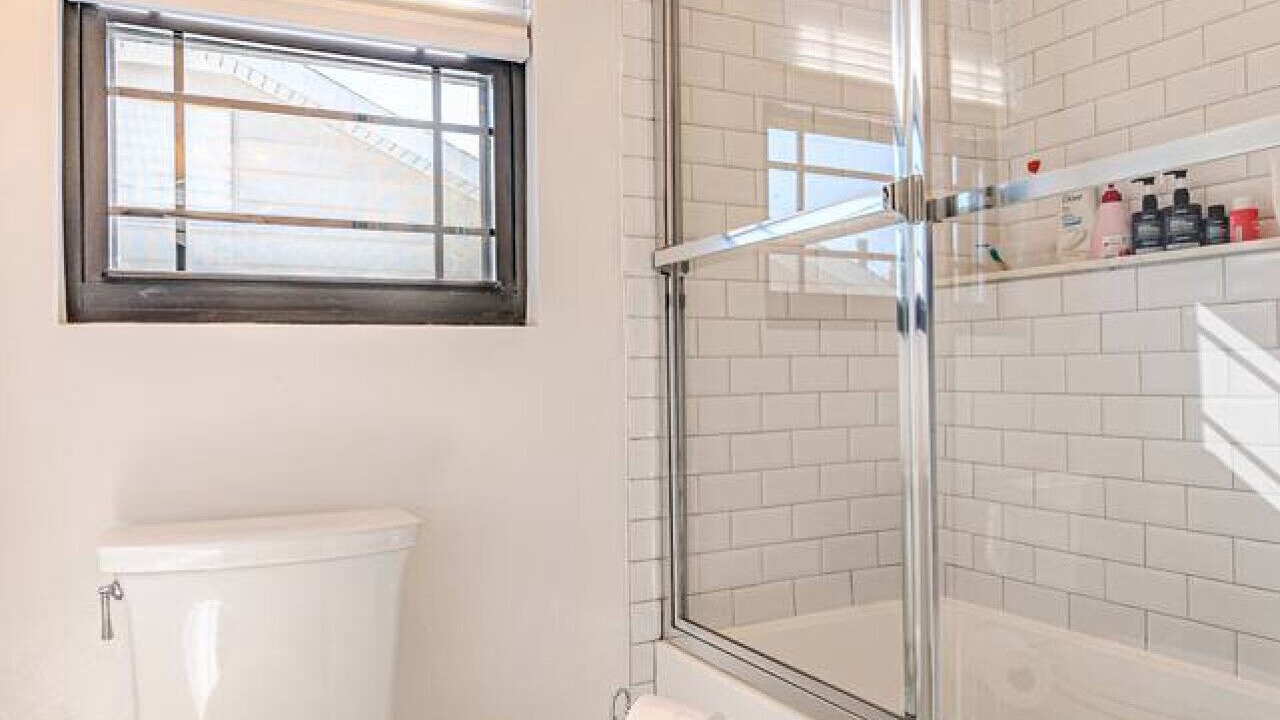 Photo of Bathroom in Maywood