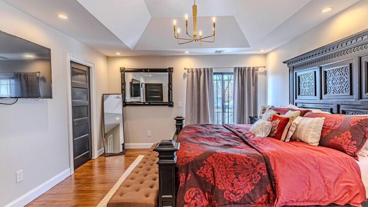 Photo of Bedroom in Maywood