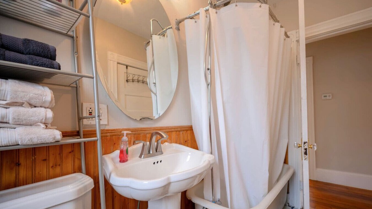 Photo of Bathroom in Beverly