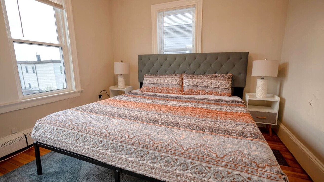 Photo of Bedroom in Beverly