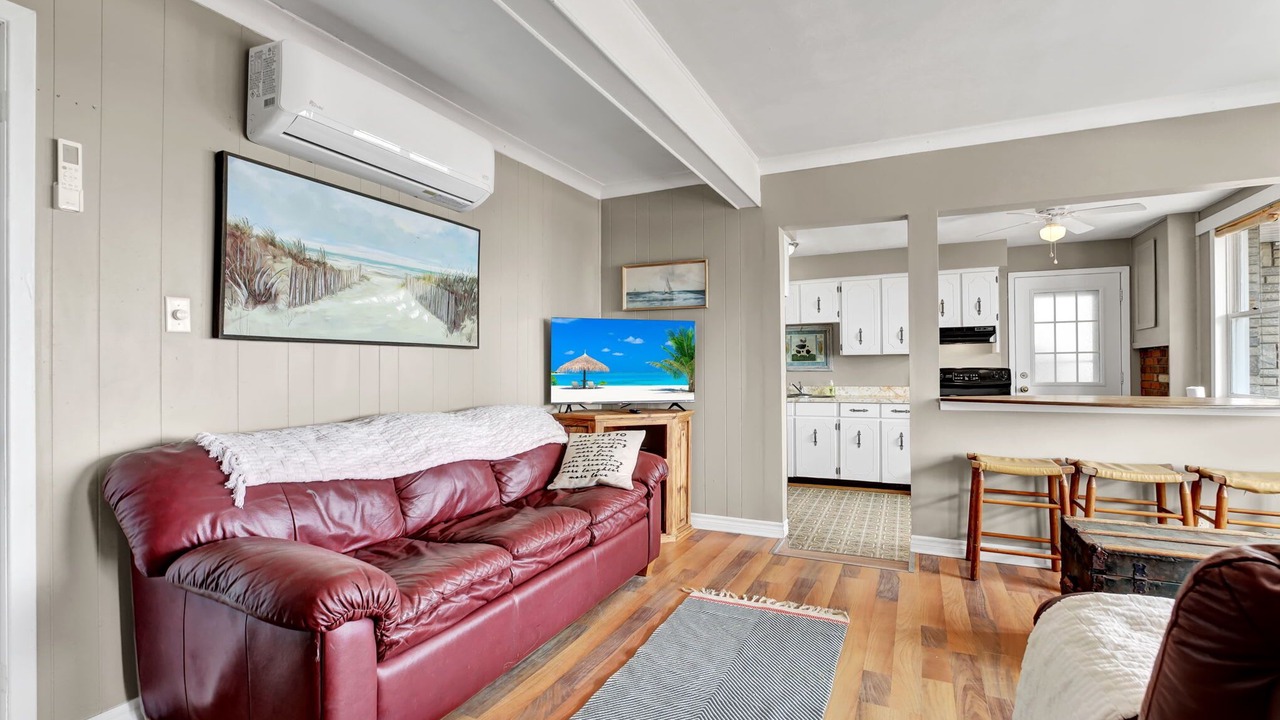 Photo of Livingroom in Crystal Beach