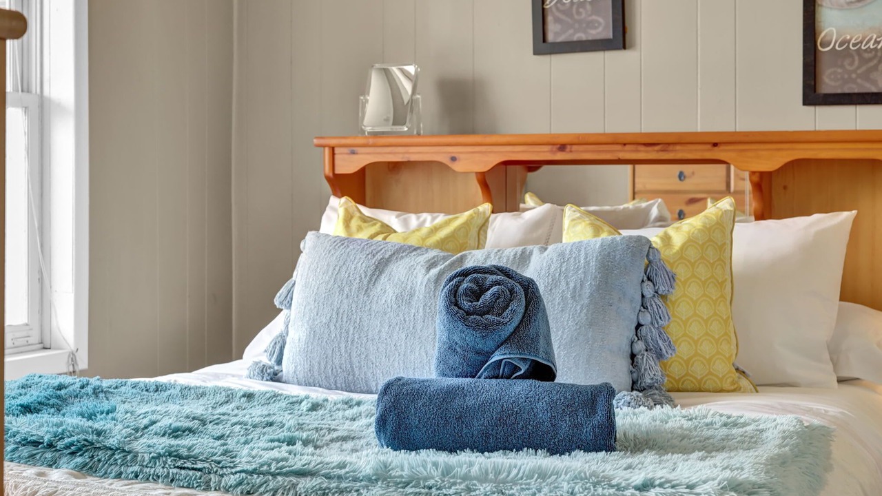 Photo of Bedroom in Crystal Beach