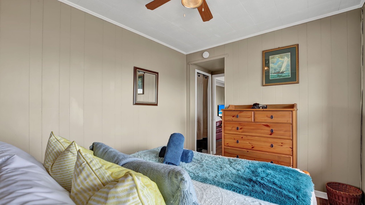 Photo of Bedroom in Crystal Beach