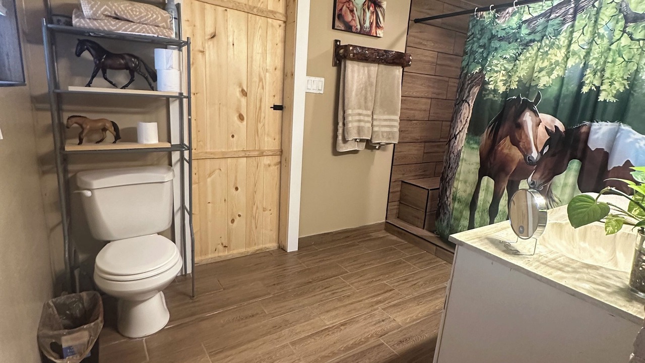 Photo of Bathroom in Sandia Knolls