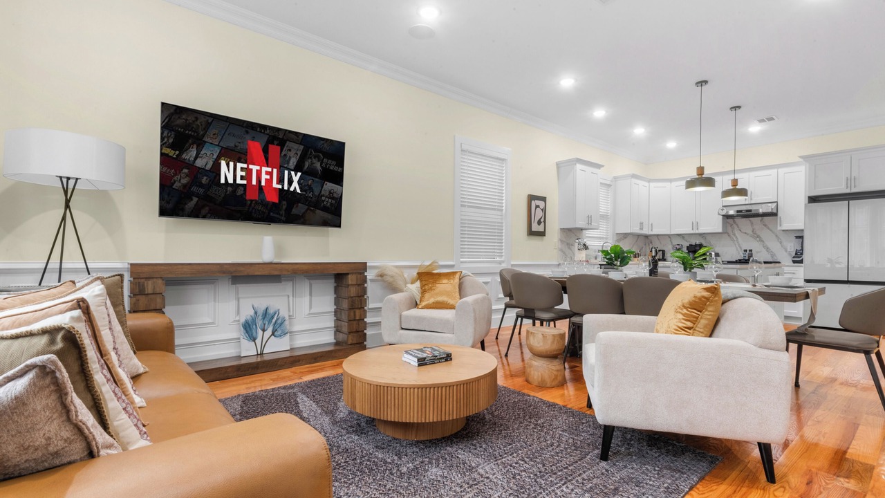 Photo of Livingroom in The Heights