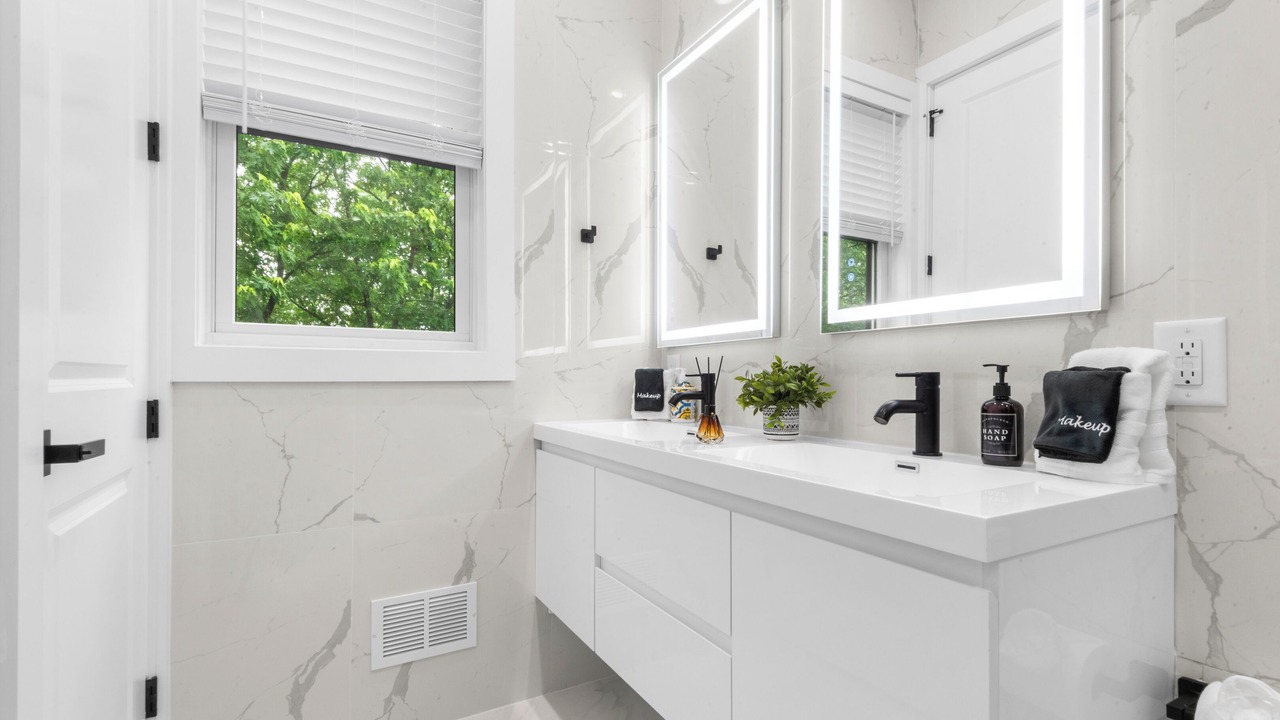 Photo of Bathroom in The Heights