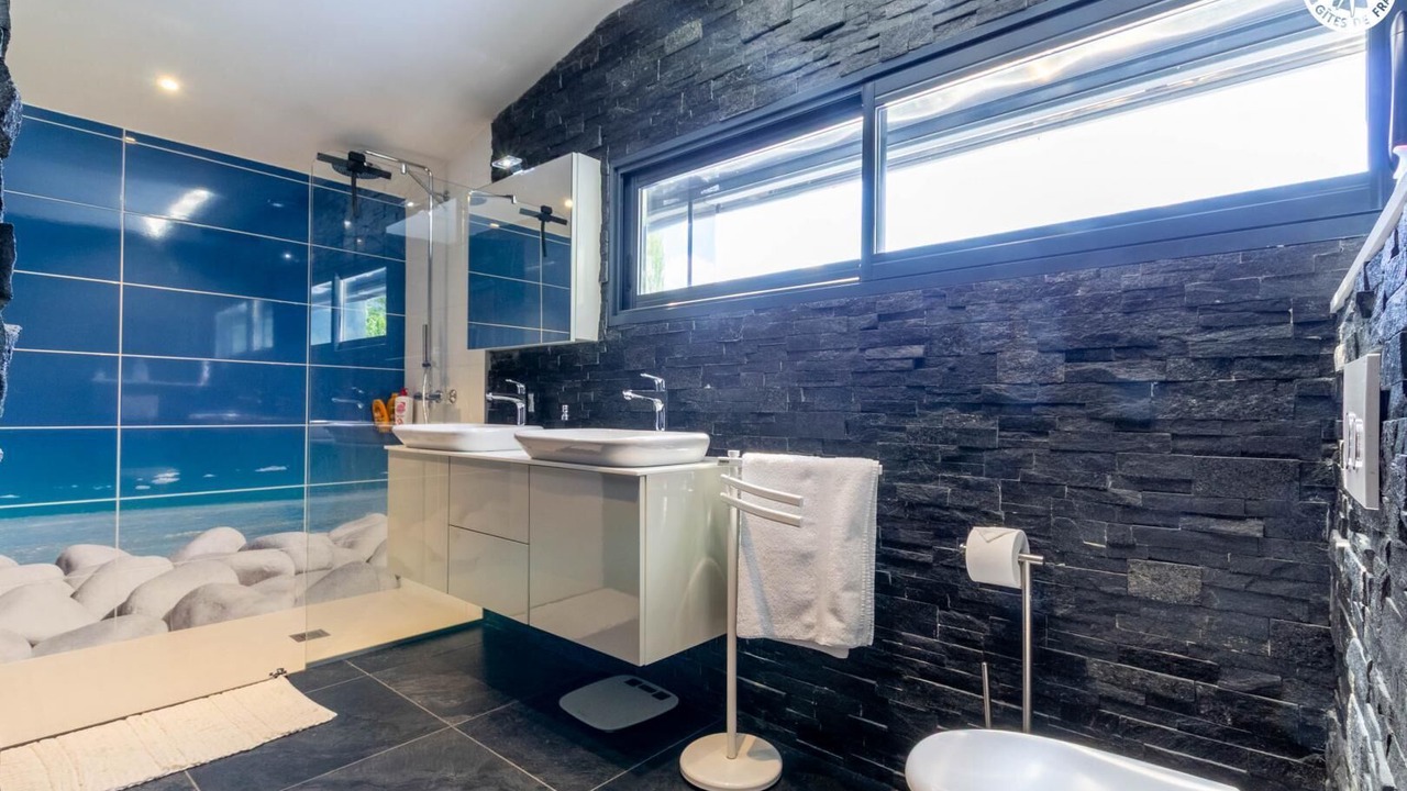 Photo of Bathroom in Brison-Saint-Innocent