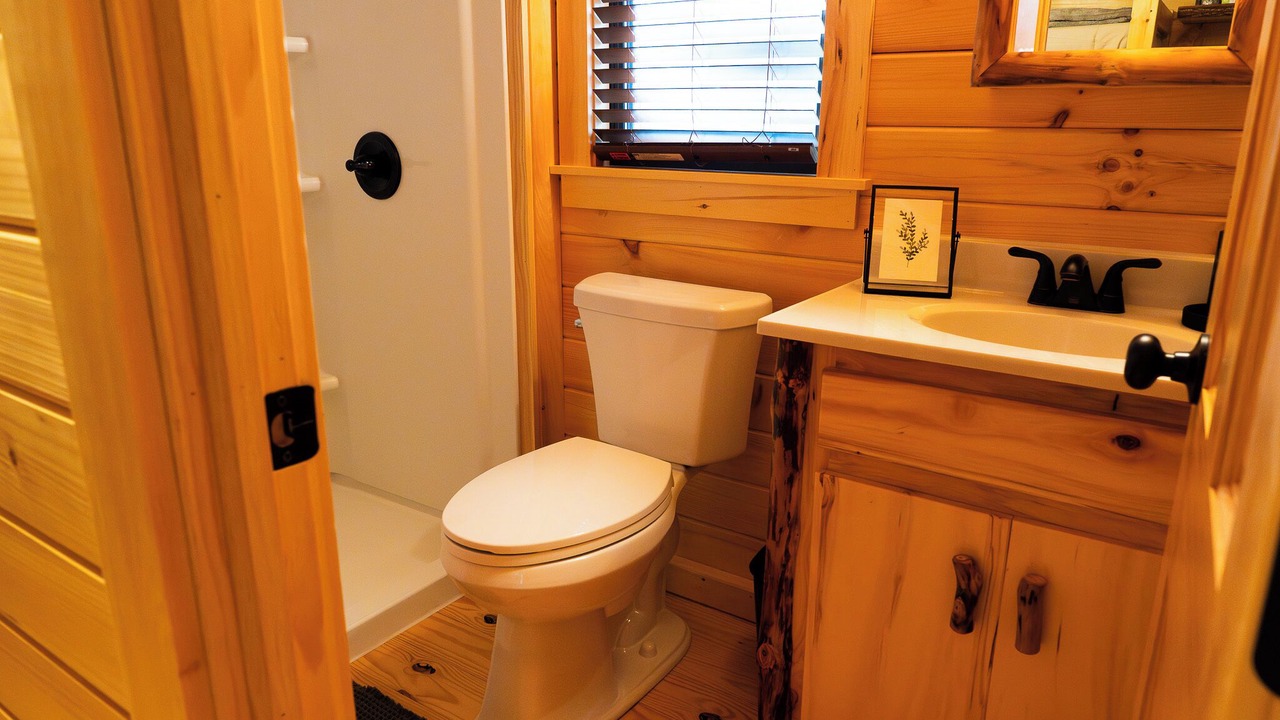 Photo of Bathroom in Lindale