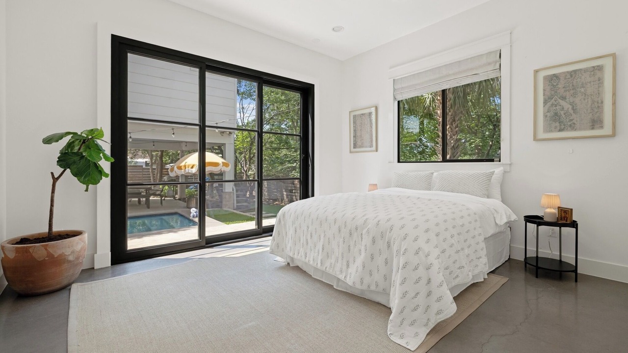 Photo of Bedroom in Blackshear-Prospect Hill