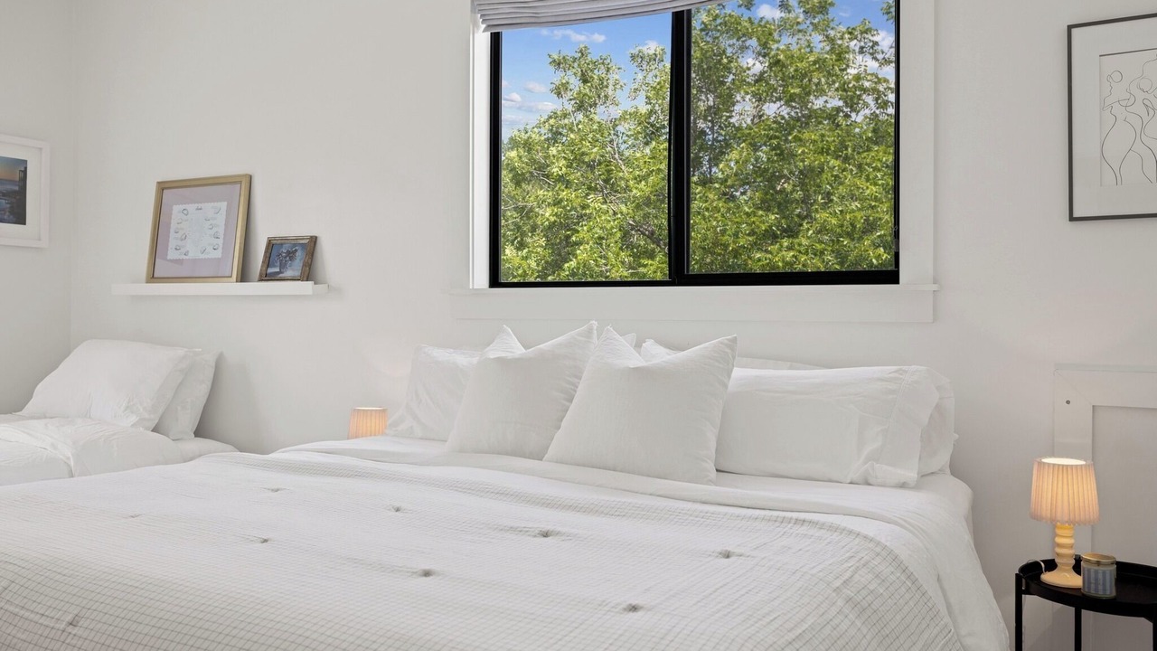 Photo of Bedroom in Blackshear-Prospect Hill