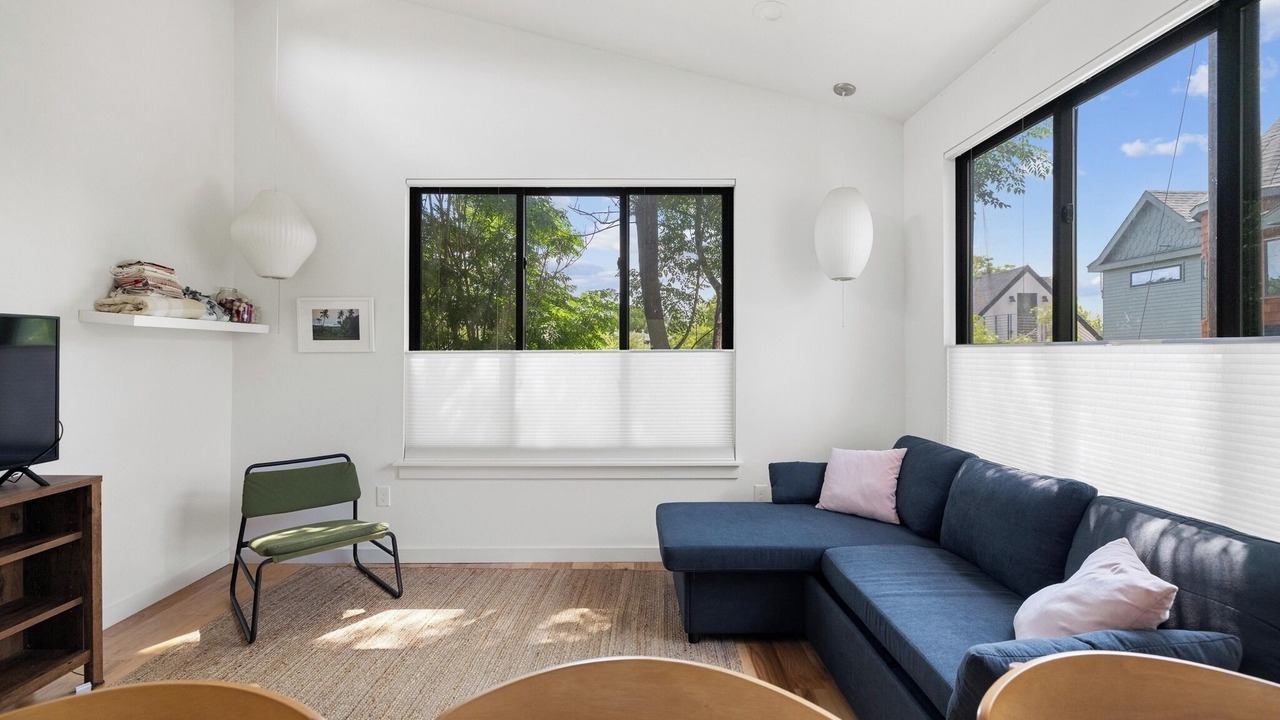 Photo of Livingroom in Blackshear-Prospect Hill