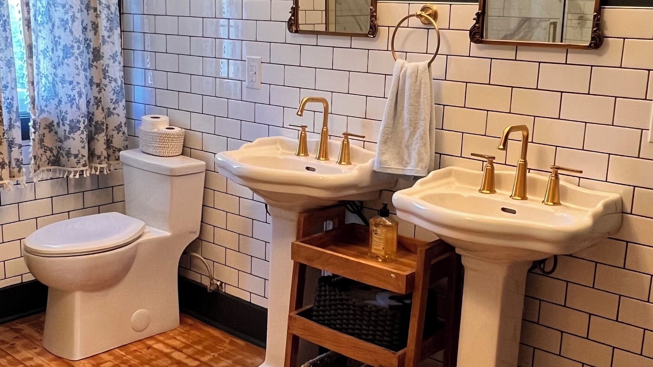 Photo of Bathroom in Charlotte's Shore