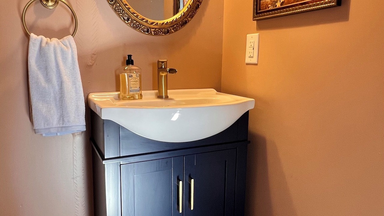 Photo of Bathroom in Charlotte's Shore