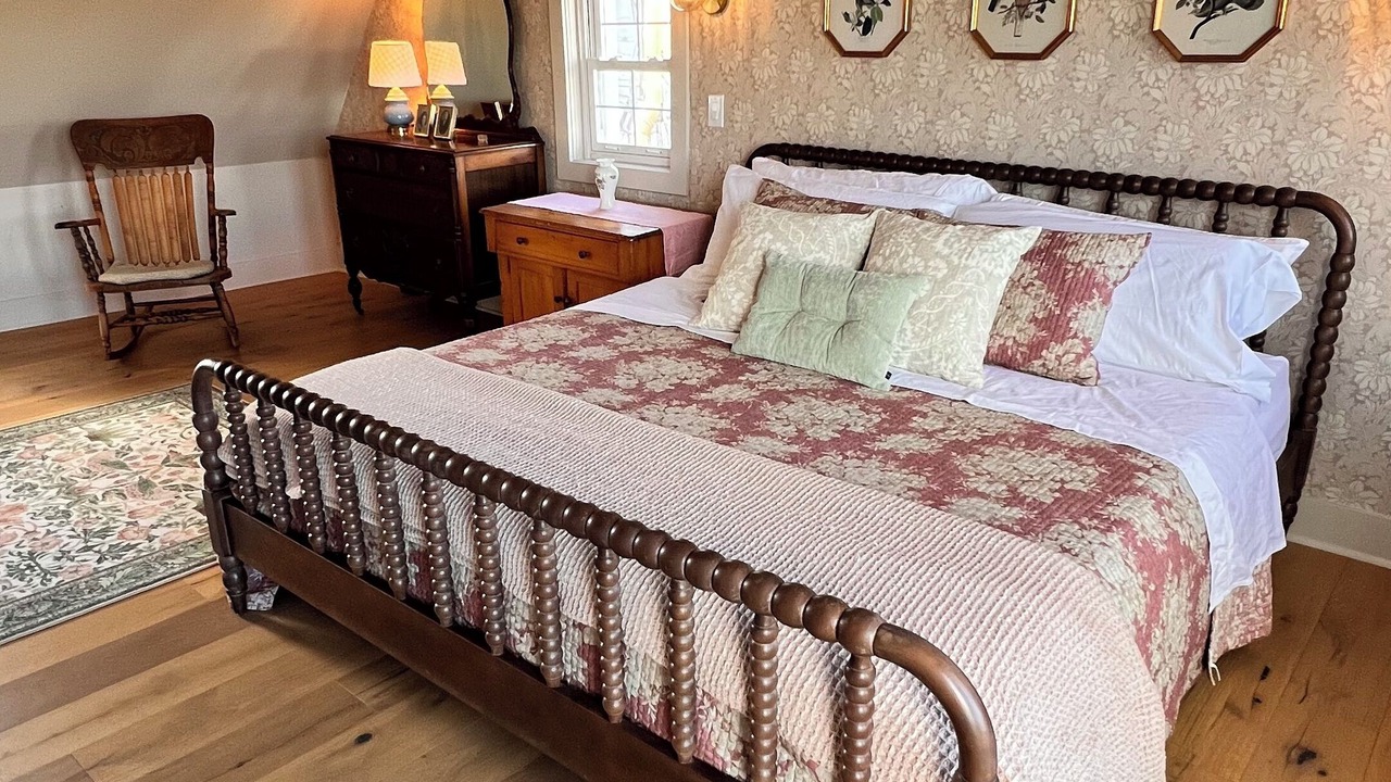 Photo of Bedroom in Charlotte's Shore