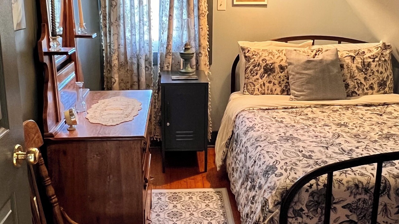 Photo of Bedroom in Charlotte's Shore