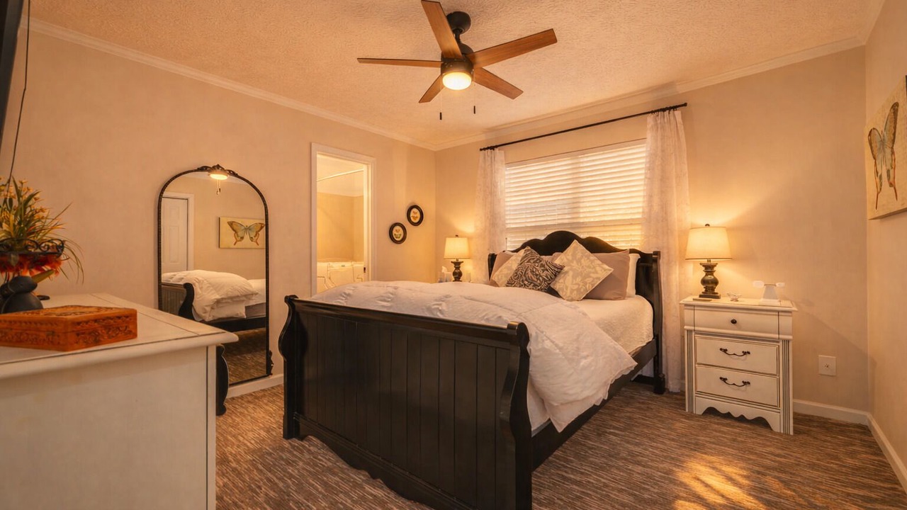Photo of Bedroom in Dahlonega