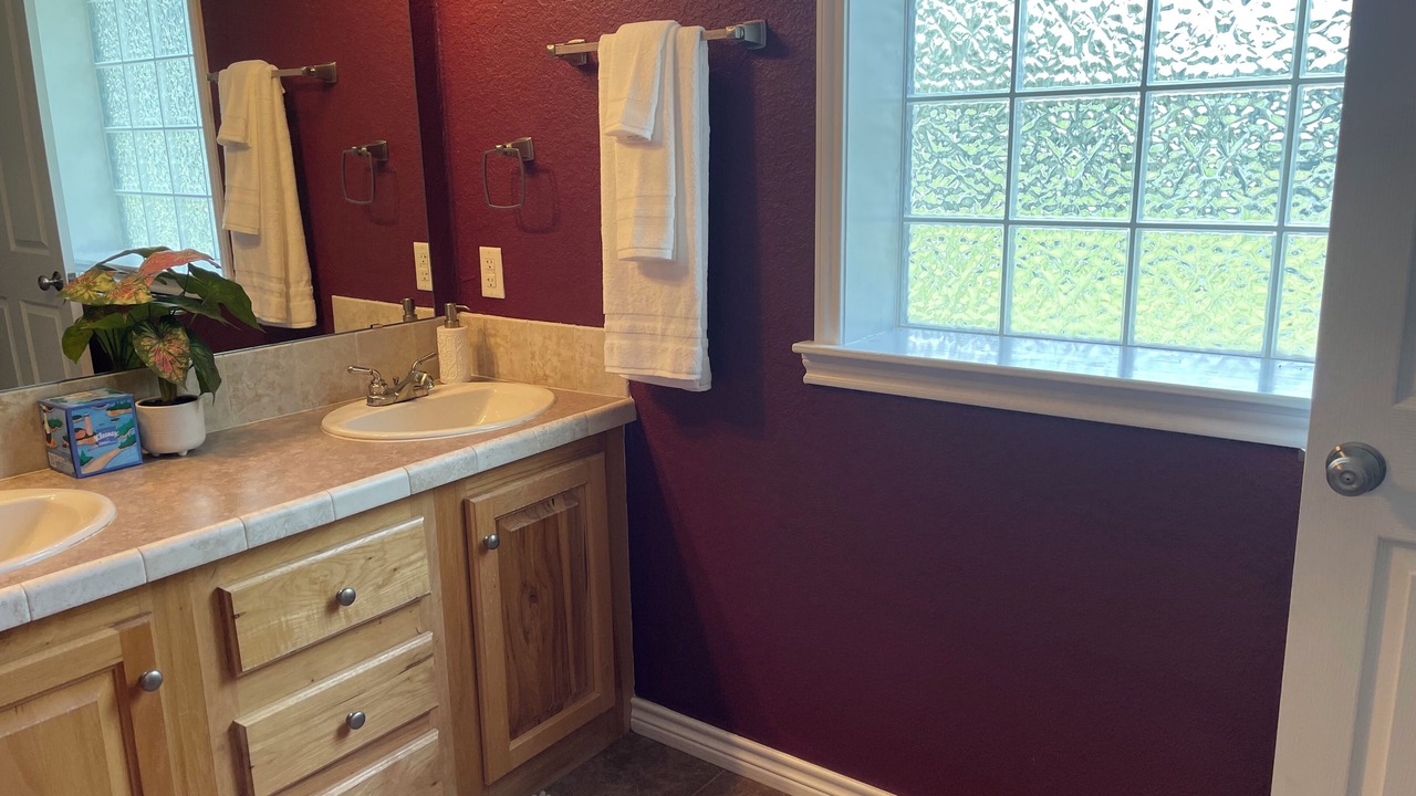 Photo of Bathroom in Kemp