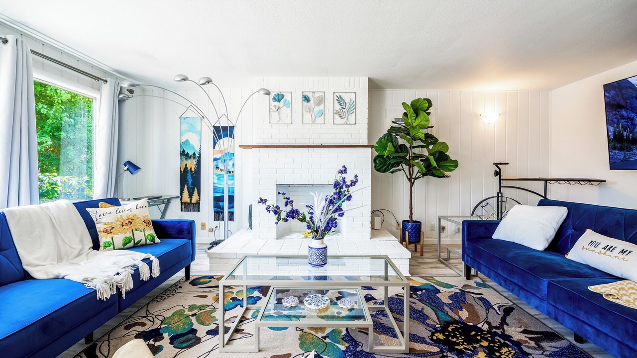 Photo of Livingroom in Western