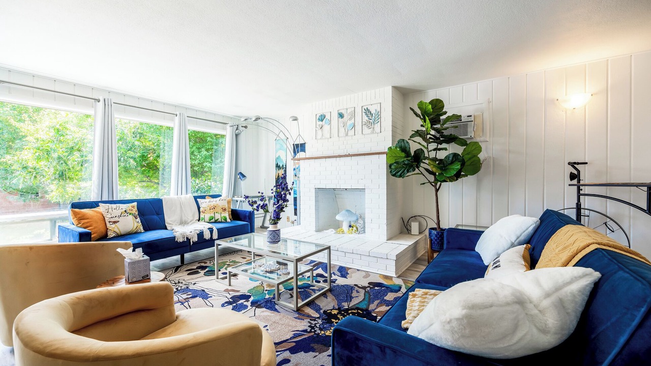 Photo of Livingroom in Western