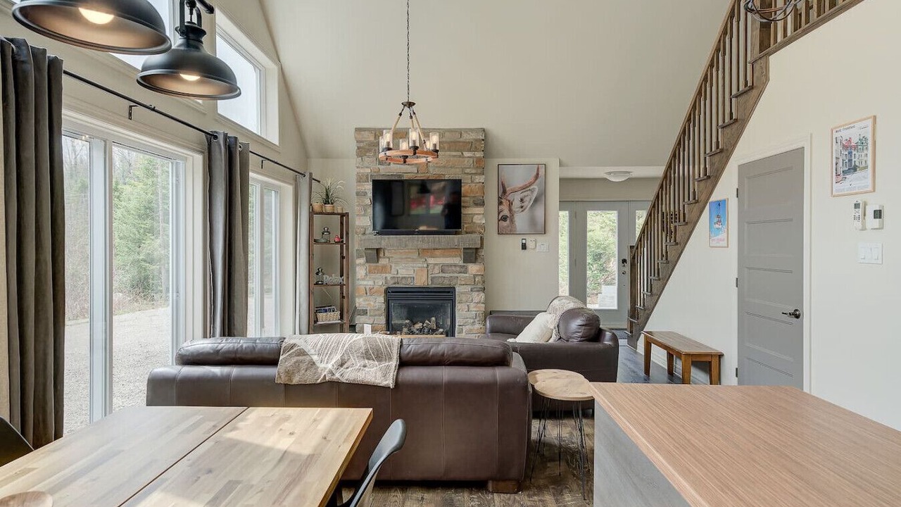 Photo of Livingroom in Lac-Superieur