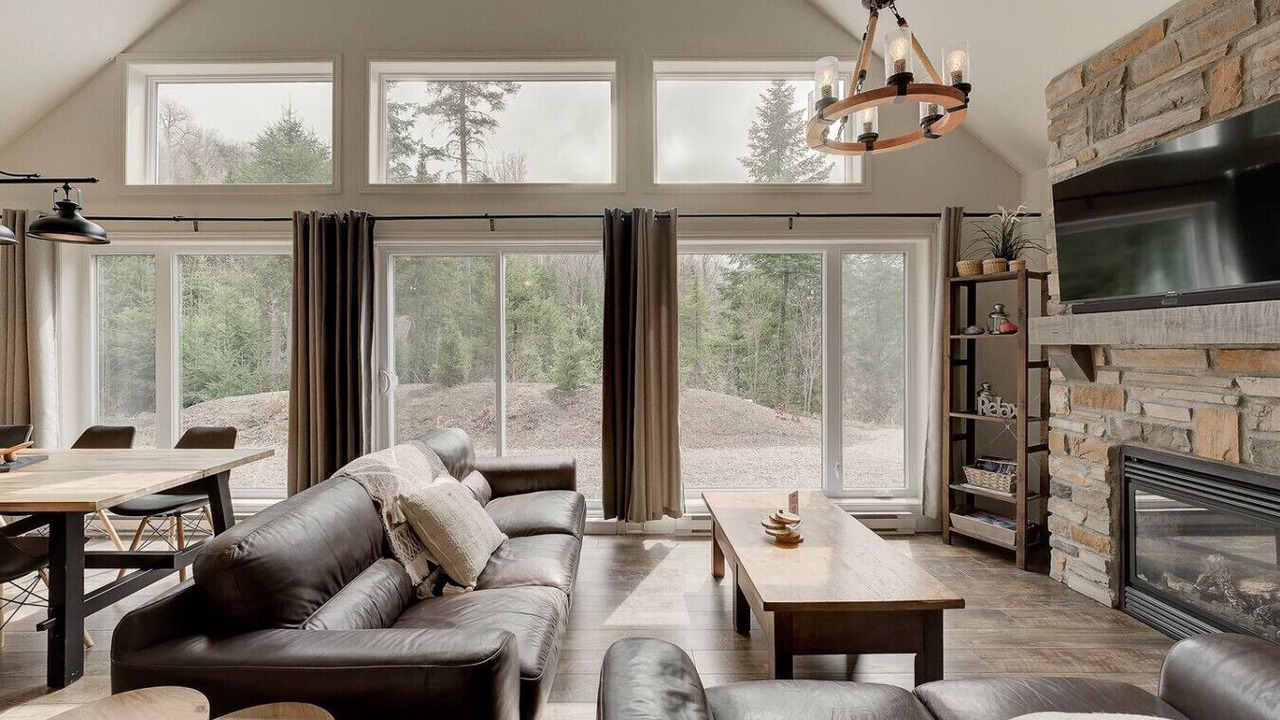 Photo of Livingroom in Lac-Superieur