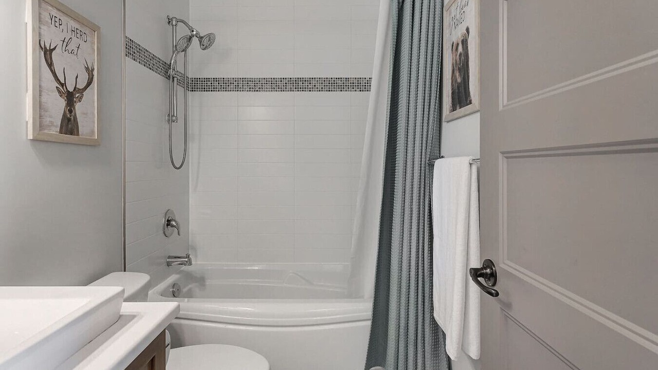 Photo of Bathroom in Lac-Superieur