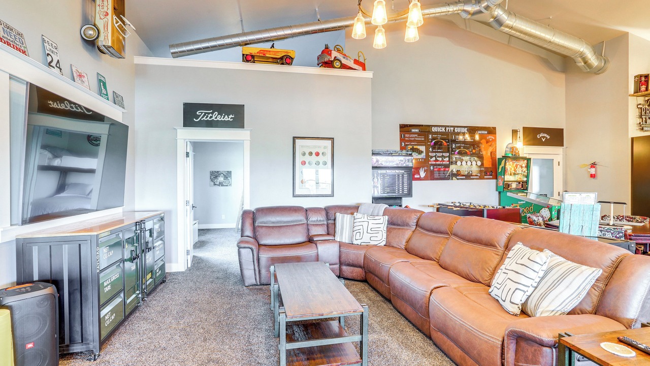 Photo of Livingroom in Belle Creek