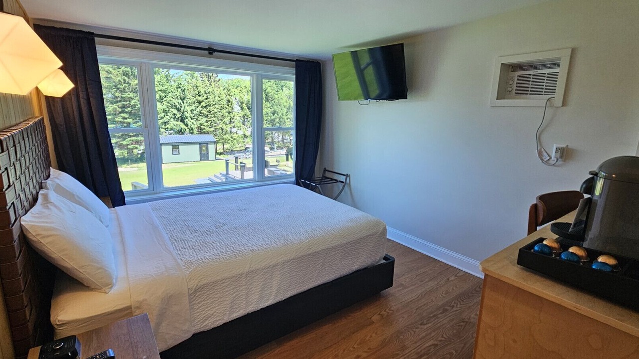 Photo of Bedroom in Greenville Junction