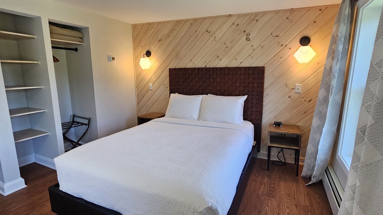 Photo of Bedroom in Greenville Junction