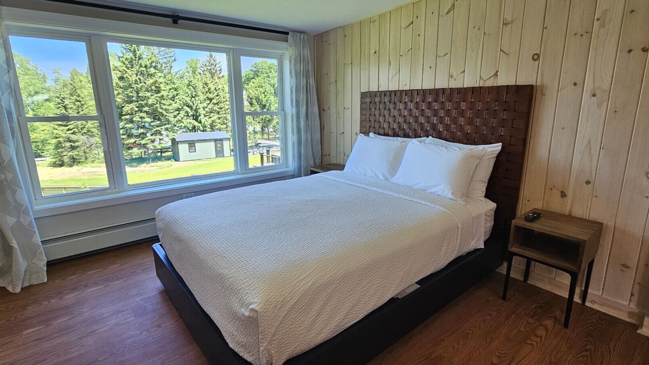 Photo of Bedroom in Greenville Junction