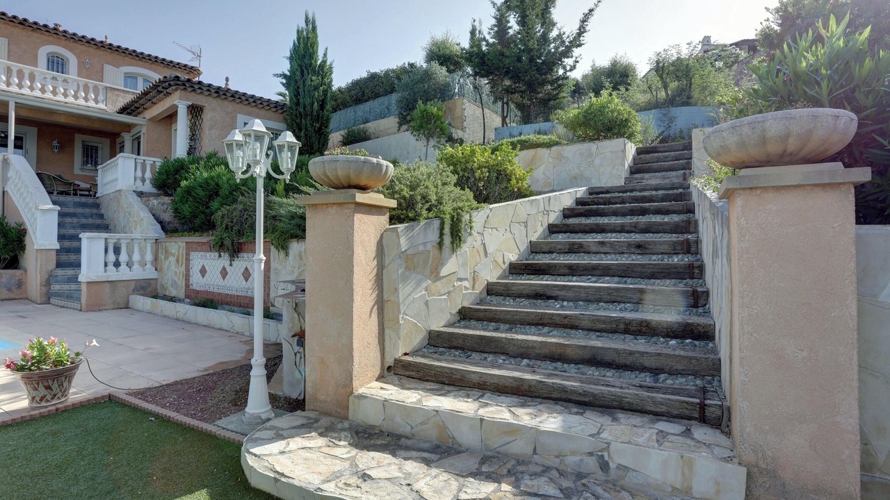 Photo of Outdoor in Frejus