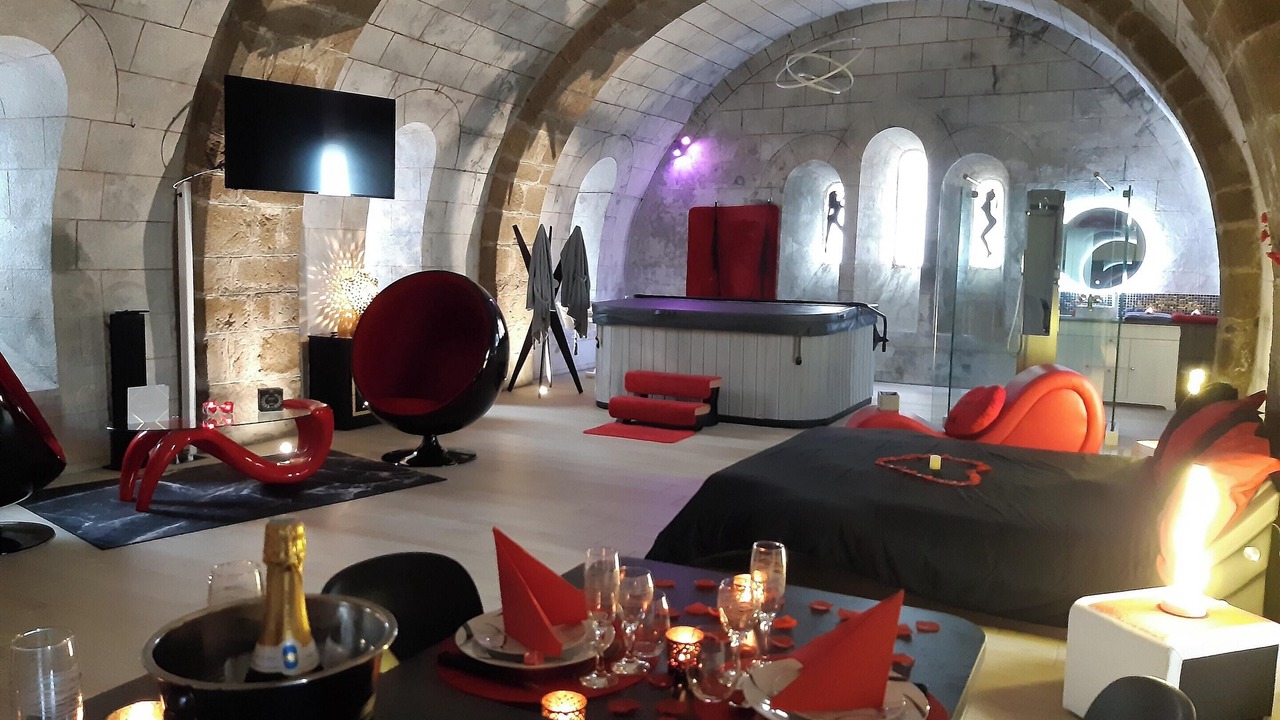 Photo of Livingroom in Ambrieres-les-Vallees