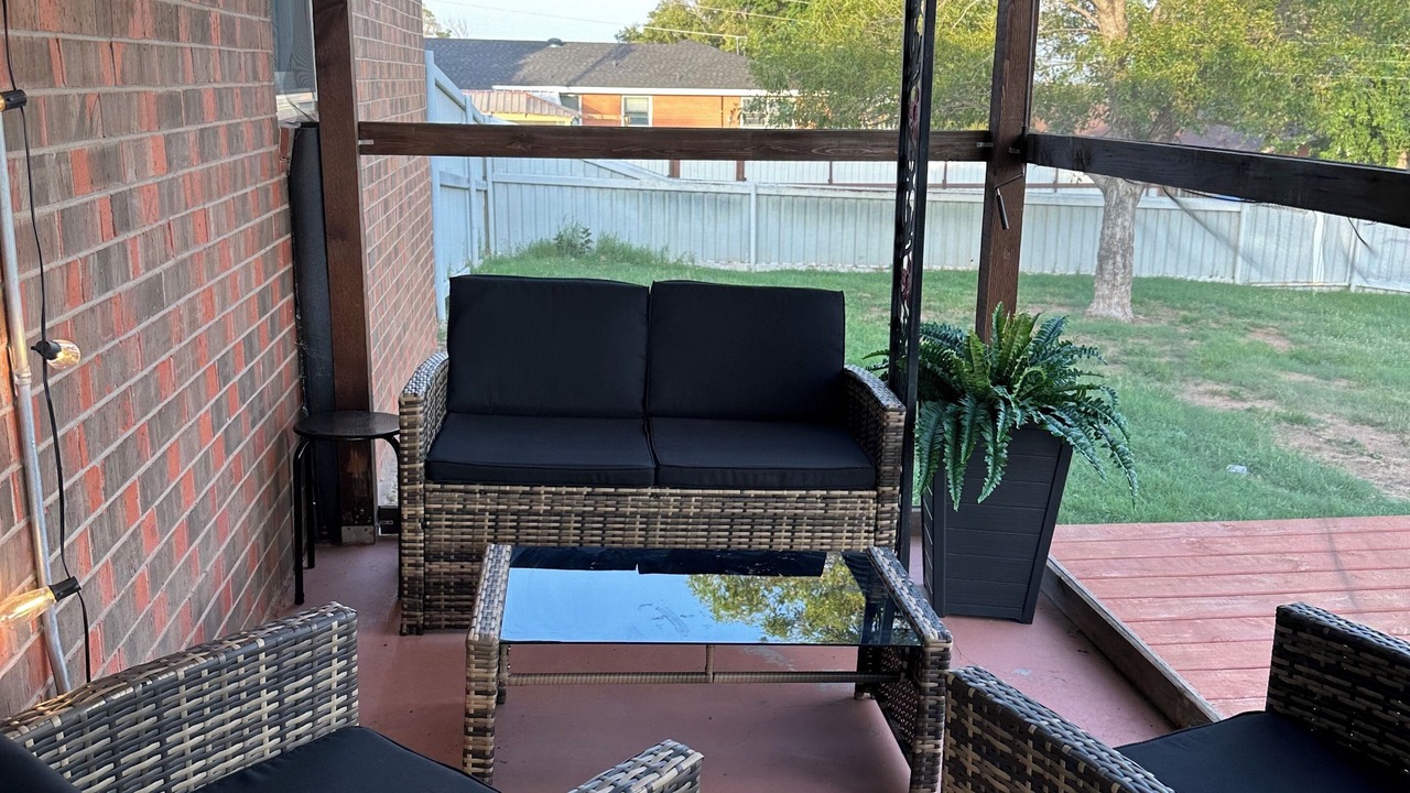 Photo of Patio Balcony in Clarendon
