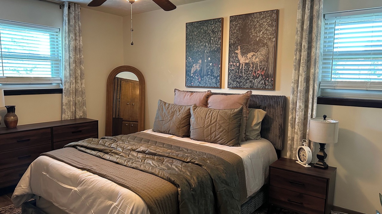 Photo of Bedroom in Clarendon